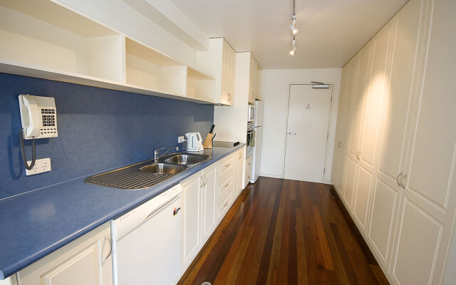 Anchorage Motel and Villas