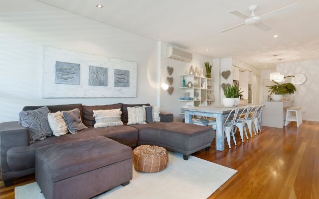Coastal Chic @ Casuarina