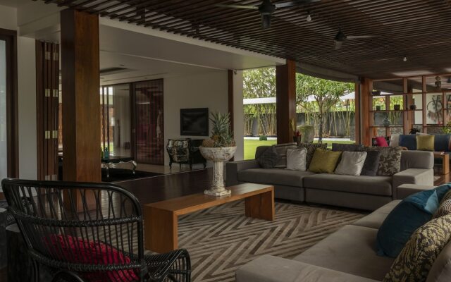 SuperNova Private Boutique Retreat Villa