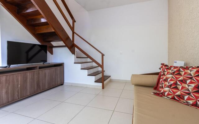 Casa com piscina a 400m da praia MSR003