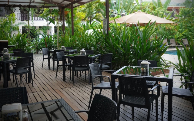 Luxury Sky Penthouses 3-6BR Condo-Hotel at Oceano Jaco