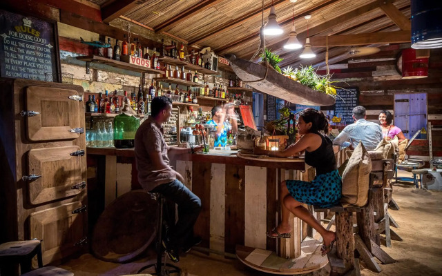 Shanti Maurice Resort & Spa