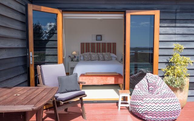 Te Koha Lodge - Adults Only