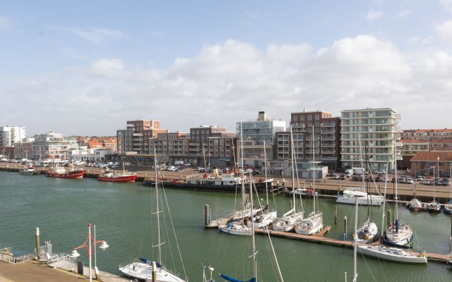 Attractive apartment in Den Haag with Balcony near Beach