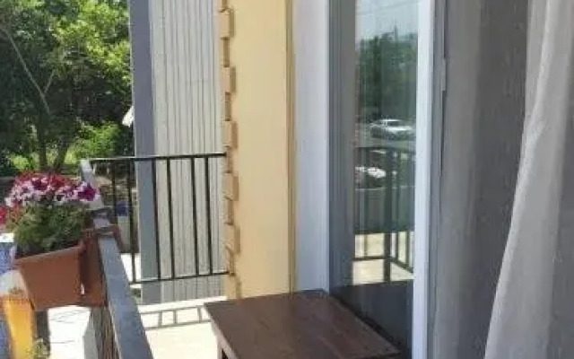 Semeinyi Otel V Kobuleti