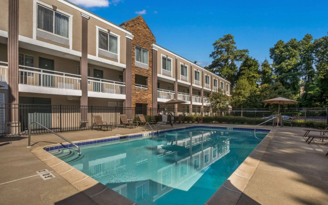 Quality Inn Atlanta Northlake