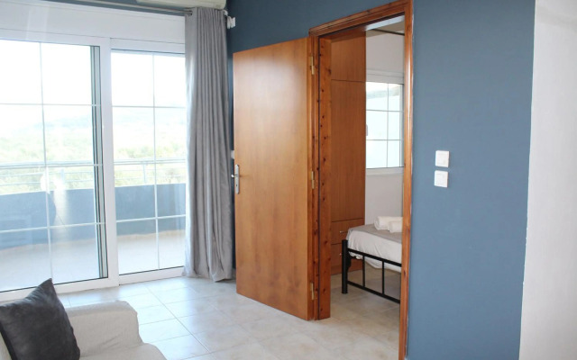 Village Drapanias Apartments