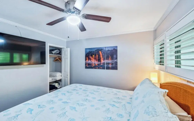 Kalanikai 118 Highly Walkable!