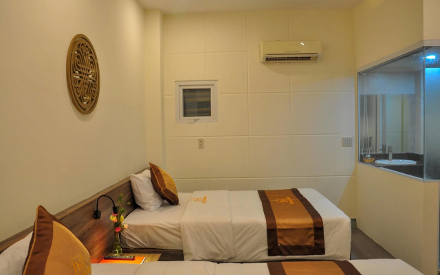 Nice Hue Hotel