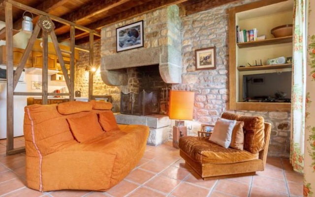 La Haute Gilberdiere (Adults Only)