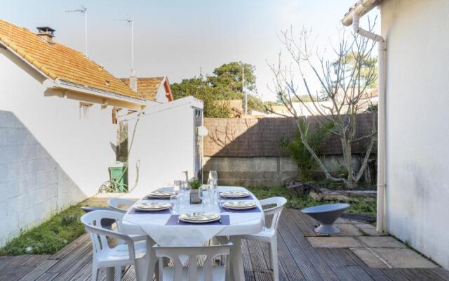 Maison de bourg a deux pas de la mer