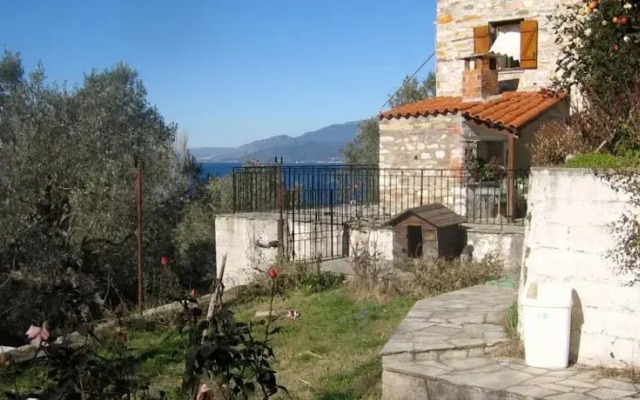 Tsorni Hill Cottage