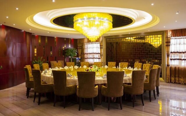 Rongcheng Celebrity Hotel High Speed Rail Station Shop