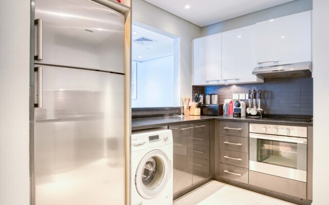 Maison Privee - MP Demo Silverene B-201