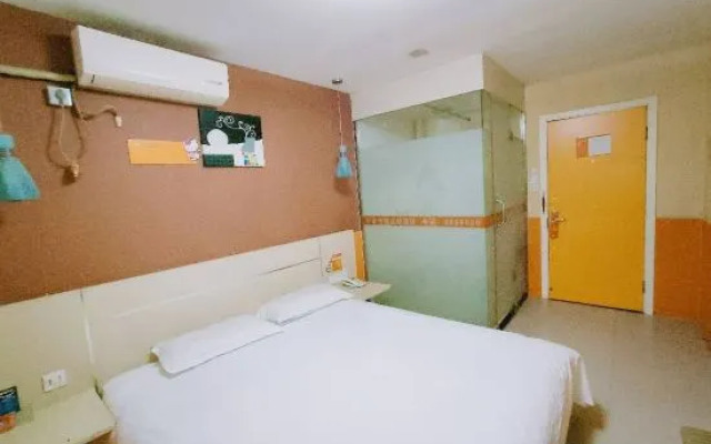 Vjia Express Hotel (Zibo Mingqing Street RT-Mart)