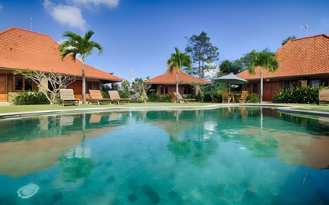 Three Monkeys Villas