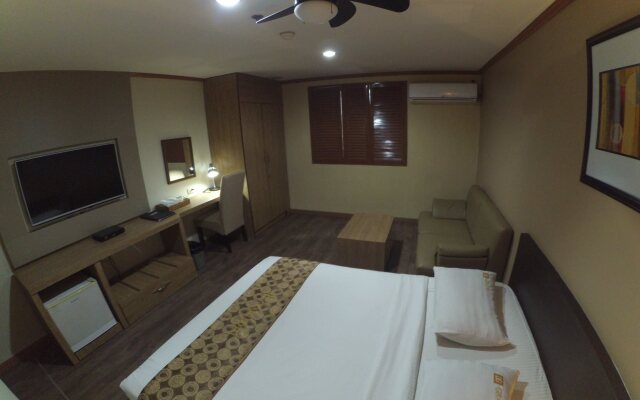 DG Grami Hotel