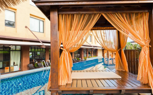 The Loft Seaside Suites