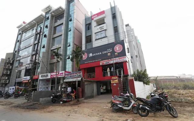 Pamper Homes by OYO Rooms