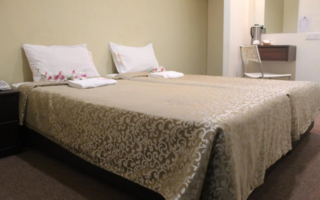 Grand Inn