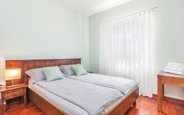 Beautiful Home in Buje With Wifi and 4 Bedrooms