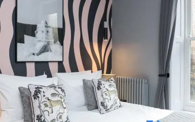 The Chambers - Covent Garden - by Frankie