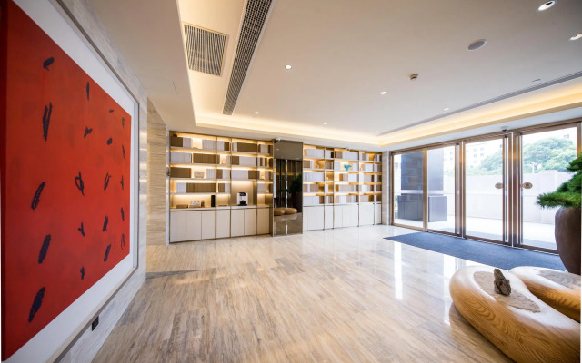 Ji Hotel (The Bund Shanghai, East Jinling Road)