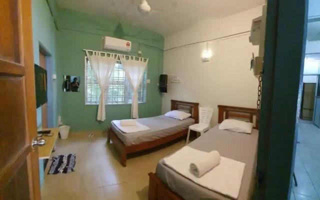 OYO 90116 Fbs Inn Hotel