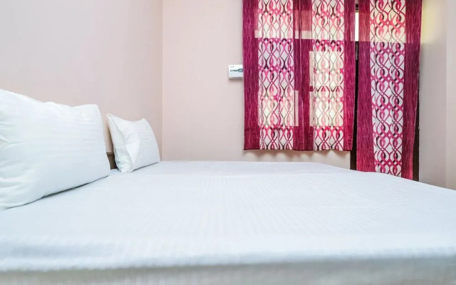 OYO LIFE NOD467 Sector 135