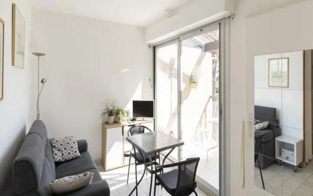 Relaxing Retreat by the Sea