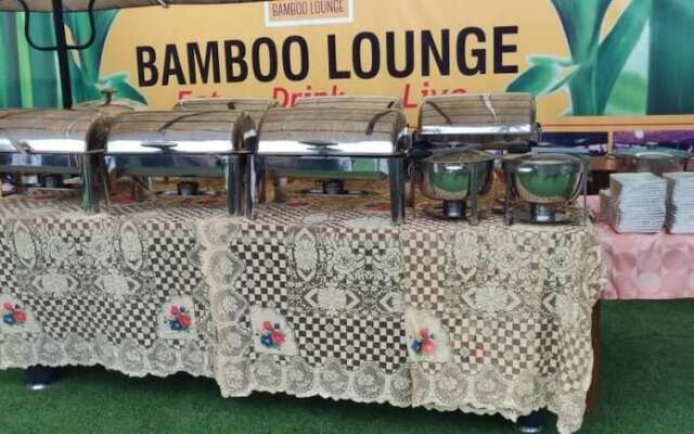 Bamboo Lounge and Guesthouse