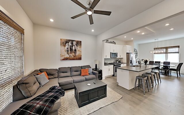 1050etln 3 Bedroom Townhouse