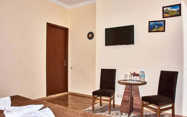Guest House - MK