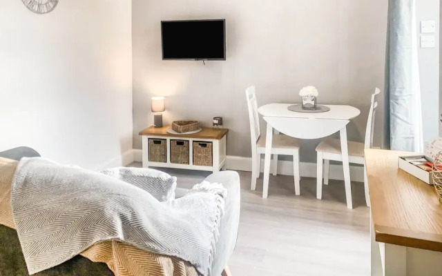 The Rosebery Retreat By The Castle 1-bed Apartment
