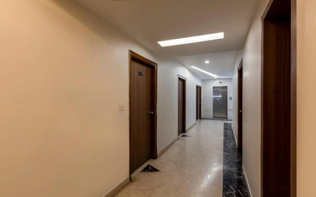 Smile Stay Hiland Suites