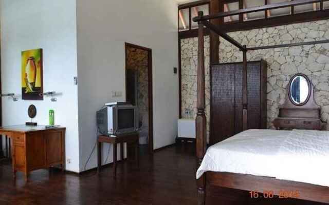 Hotel Nirwana Laut