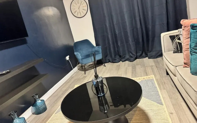 Corporate 3bedroom home with parking