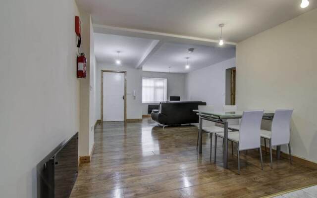 2 Bed, Luxury Apt4 Throstles