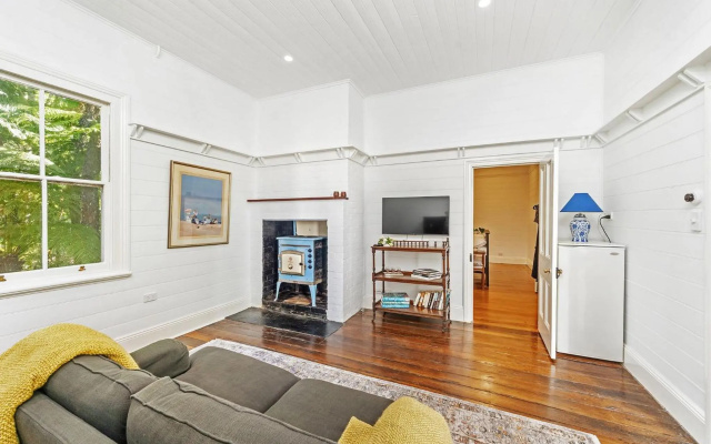 MILHOUSE Berry 4pm Check Out Sundays except Peak season – Guest Rooms – Berry