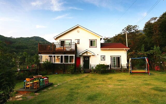 Ganghwa Momo's Garden Pension