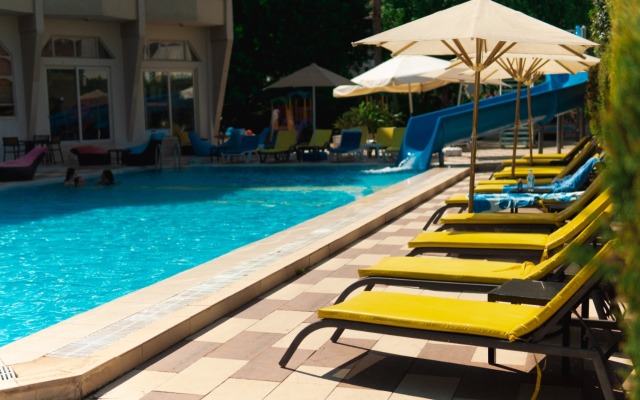 Selen Hotel Icmeler