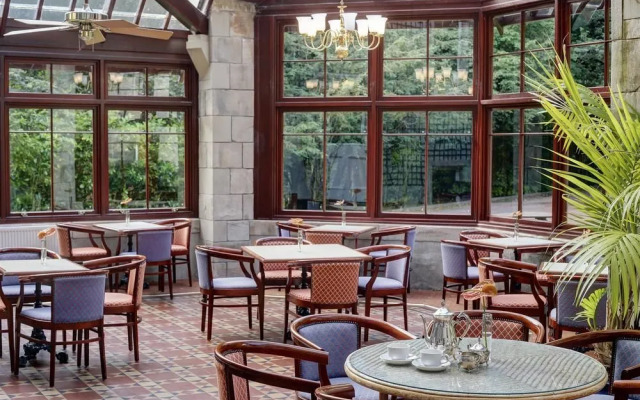 Cartland Bridge Hotel