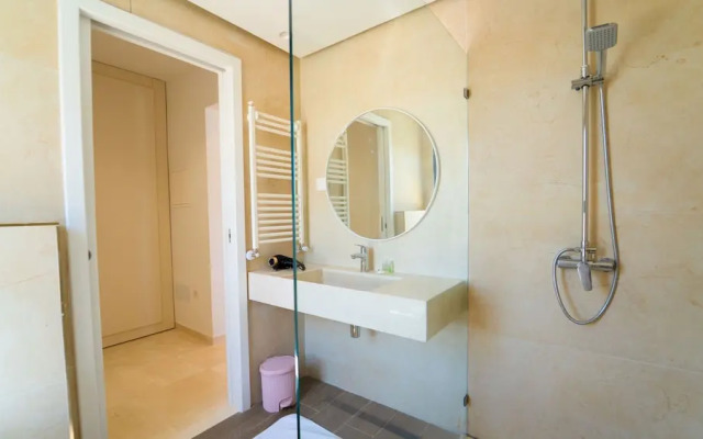 Villa Malaga Luxury for 10 in Central Marsa