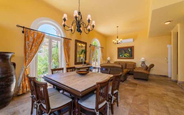 Ocean View 4BR Villa Steps From Cabo: Villa Haydee