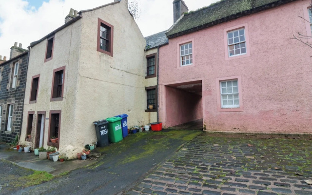 Wonderland Cottage