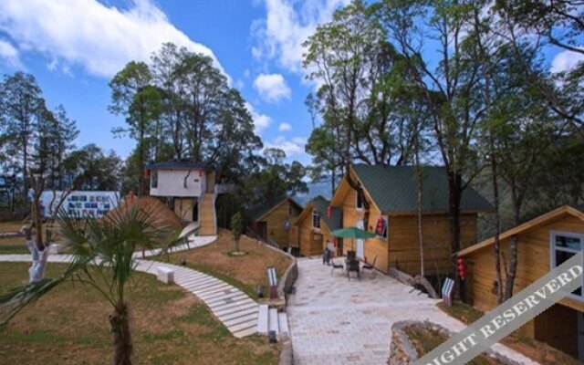 Yinxin'gu Treehouse Hotel