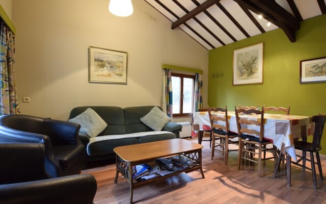 Detached Chalet in Lovely Hiking Region