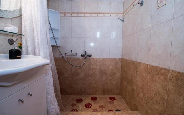 Naxian Harmony 300m from the beach