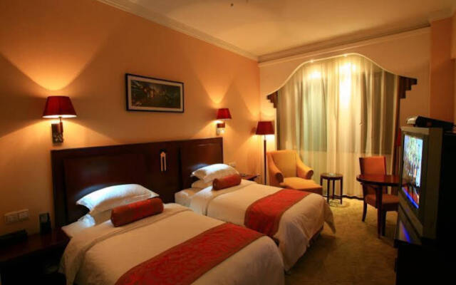Gold Riverside Hotel