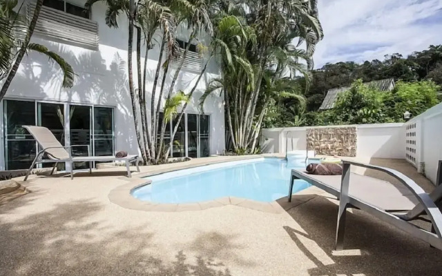 Villa Jungle